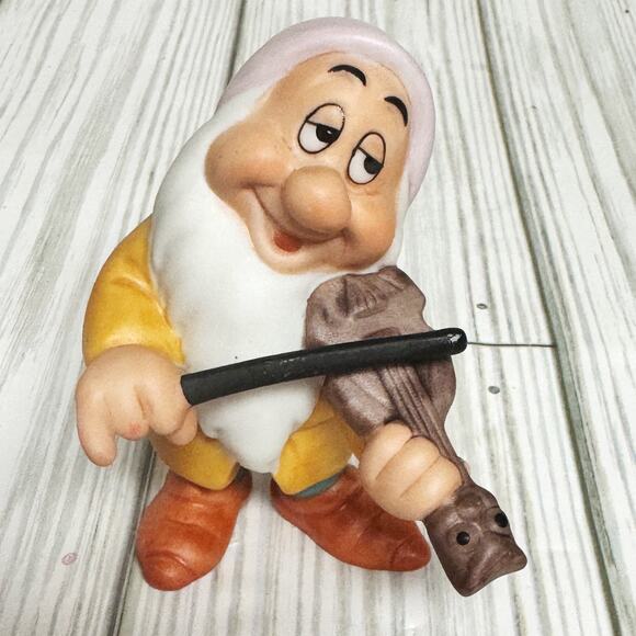 Vintage DISNEY Snow White Seven Dwarves SLEEPY Sri Lanka Porcelain Bisque ~3” - Picture 1 of 5